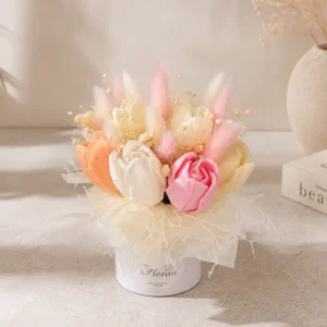 Mini bouquet de bougies en cire de soja rose, crème et pêche avec fleurs décoratives